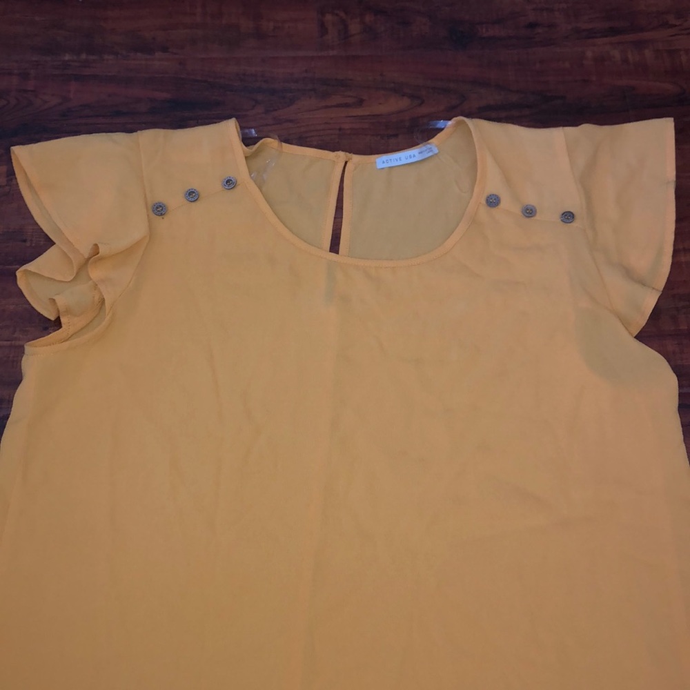 women’s blouse